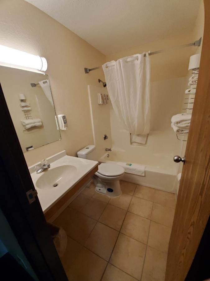 Hibbing Inn And Suites Exteriér fotografie